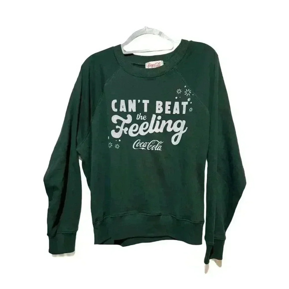NWOT Wildfox M Green Coca-Cola Graphic Crew Neck Sweatshirt Pullover Comfort - Picture 2 of 9